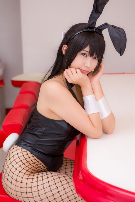 Asian bunny Sundome Iinkai presents her big booty in fishnet stockings