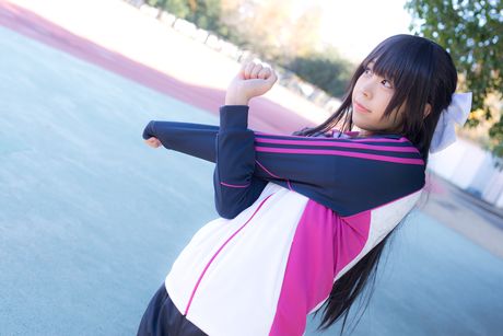 亞洲美女 Sundome Iinkai 展示她的小乳房並獨自擺姿勢