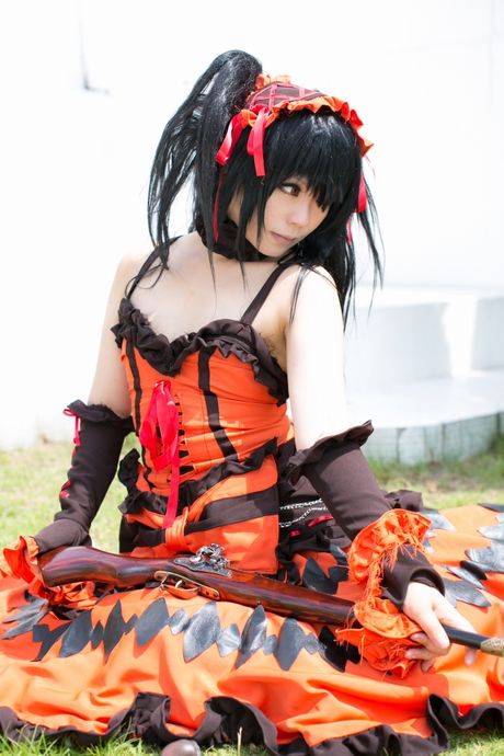 アジアのキュートなラットサクラがソロで彼女の素晴らしい巨乳とポーズを披露