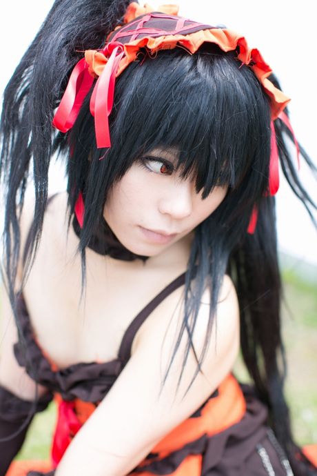 アジアのキュートなラットサクラがソロで彼女の素晴らしい巨乳とポーズを披露