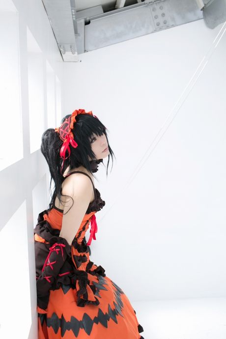 アジアのキュートなラットサクラがソロで彼女の素晴らしい巨乳とポーズを披露