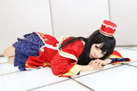 Asian girl Higurashi Rin sports a hat while getting naked in heels