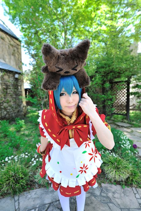 Cute cosplayer Haruka shows her teeny tits and her trimmed pussy outdoors