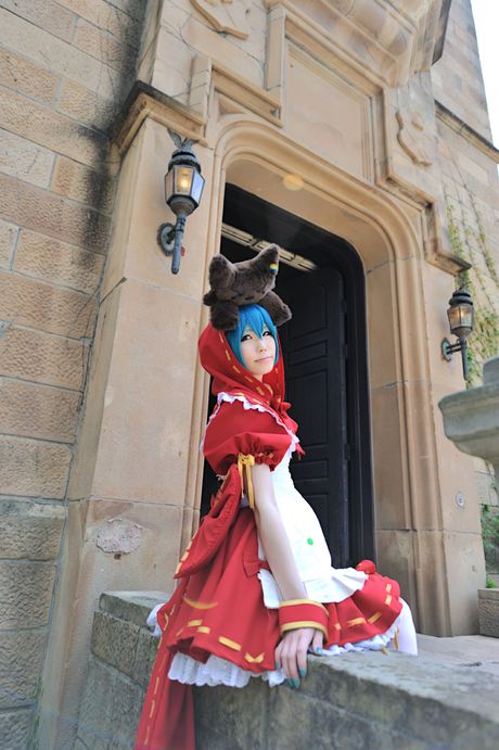 Cute cosplayer Haruka shows her teeny tits and her trimmed pussy outdoors