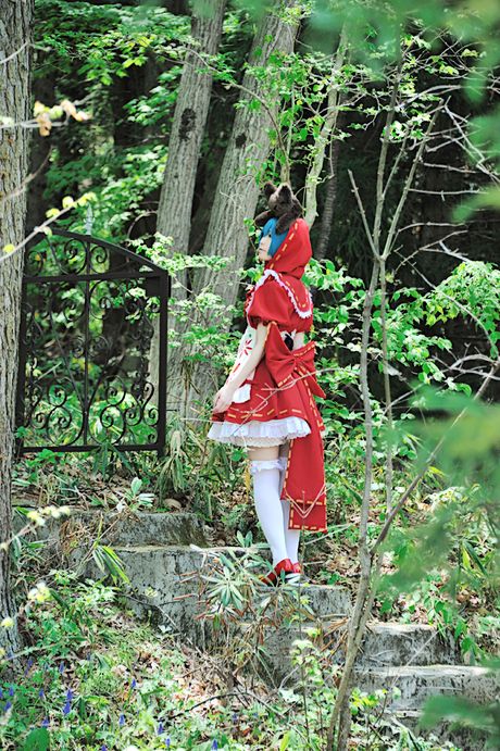 Cute cosplayer Haruka shows her teeny tits and her trimmed pussy outdoors