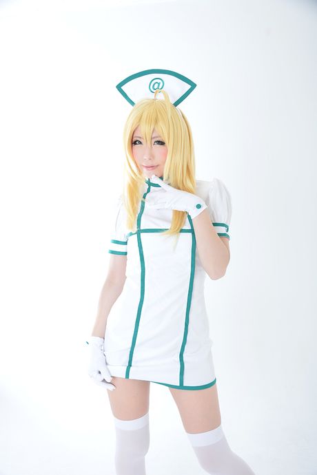 Blonde japanese stunner Haruka displays her hot ass and pussy in white stockings