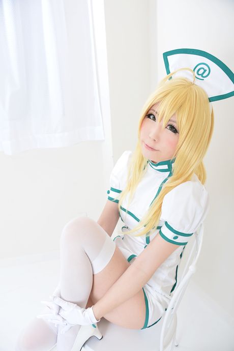 Blonde japanese stunner Haruka displays her hot ass and pussy in white stockings