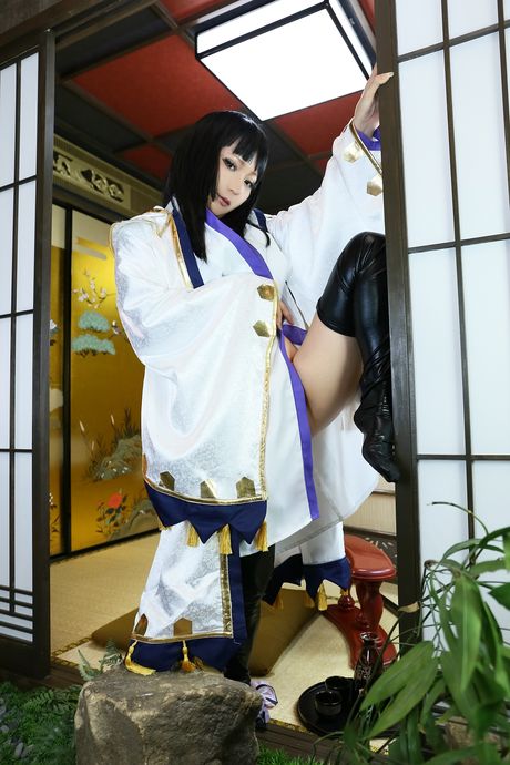 Asian babe Higurashi Rin sports a creampie after a masturbation session