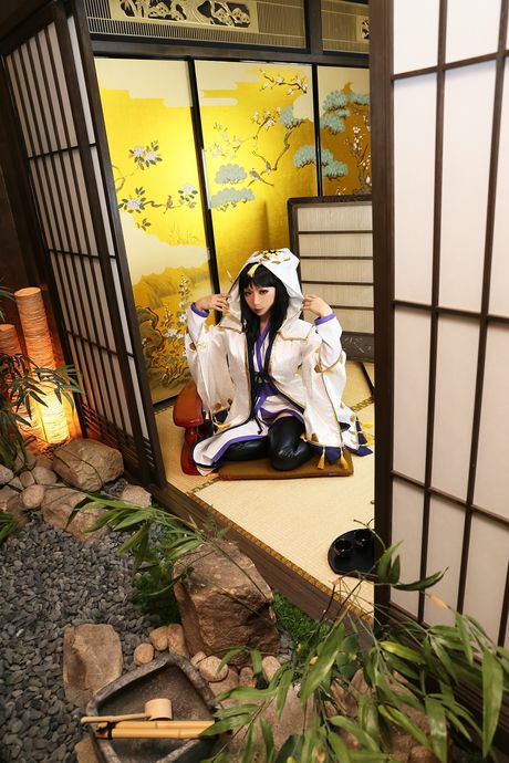 Asian babe Higurashi Rin sports a creampie after a masturbation session