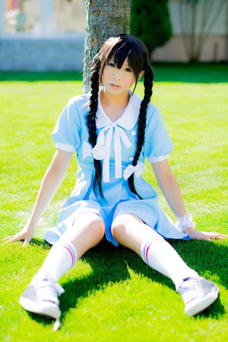 Mashiro Yuki er en japansk teenager, der elsker at vise sin krop frem