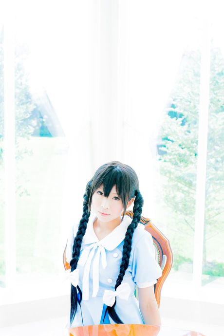 Mashiro Yuki er en japansk teenager, der elsker at vise sin krop frem