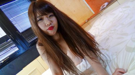 Sawa Himeyama 來到我們的公寓，目的是讓她的淫蕩陰部