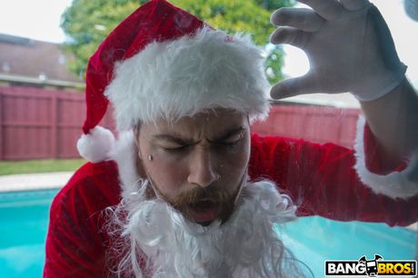 Striking american dark-haired Kacey Quinn gets her twat stuffed with a big dick at Christmas