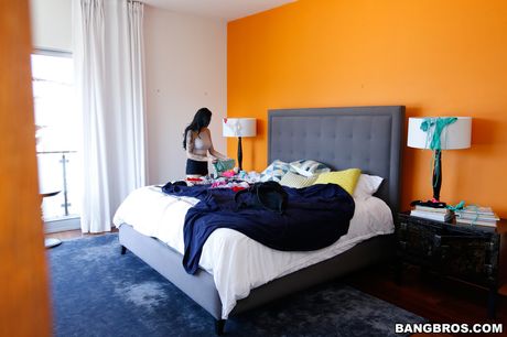 Brunette american doll Brenna Sparks gets her pussy licked and dicked by a horny dude