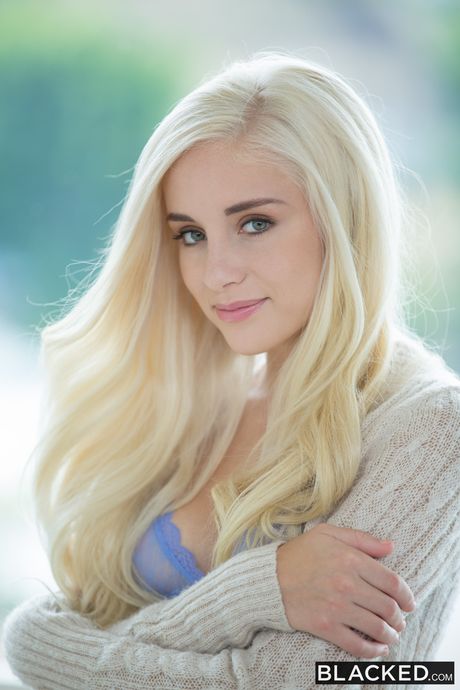 Naomi Woods gets her pussy filled with a BBC and takes a facial