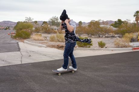 Asian Mommy Kaylani Lei gets banged by a young man in a backyard