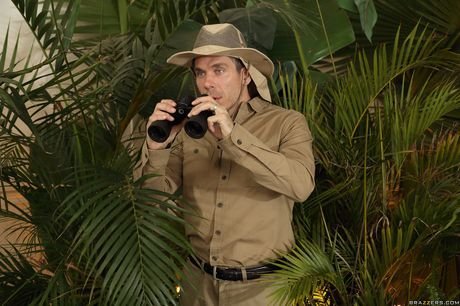 Ravishing american,irish blond Kat Dior gets ass fucked during anal sex in the wild