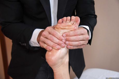 Big tits pornstar Monique Alexander is getting her pussy licked