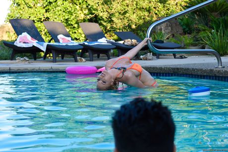 Light-Haired american,mexican MILF Krissy Lynn has sex with a boy after being freed from a pool