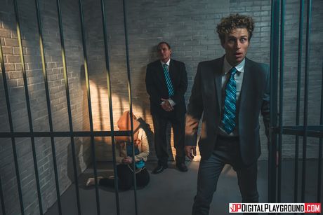 Excellent american blonde Dolly Leigh gets her twat stuffed by a horny guy in the dark