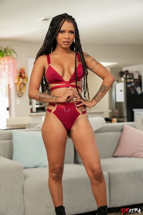 Dark-Skined american wife Cali Sweets gets her big tits covered in cum after hot BJ