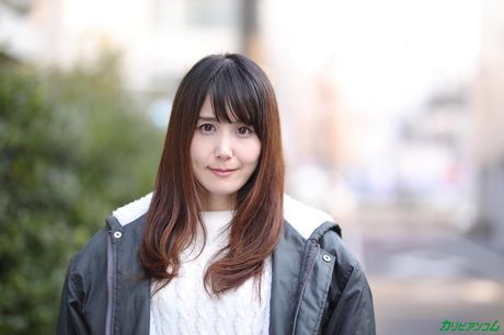 Asian girl Yuna Sasaki gets on top during sex with her man friend