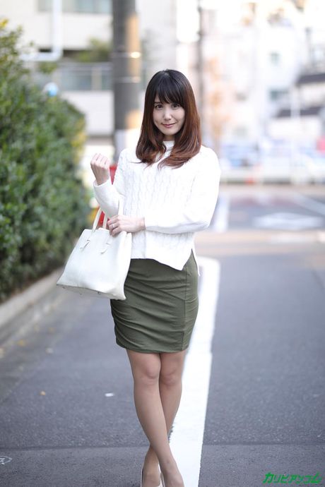 Asian girl Yuna Sasaki gets on top during sex with her man friend