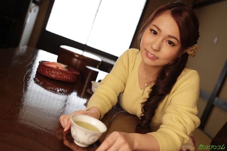 Asian Milf Maya Izumi gets her pussy licked and dicked by a horny guy