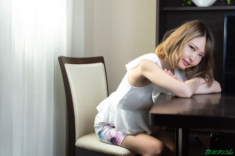 Asian cutie Nanako Asahina gets her pussy penetrated