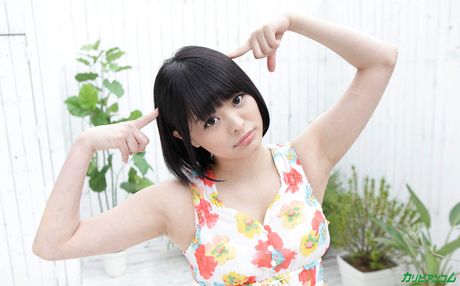 Asian stunner Miku Aoyama dildos her pussy before a vaginal insertion