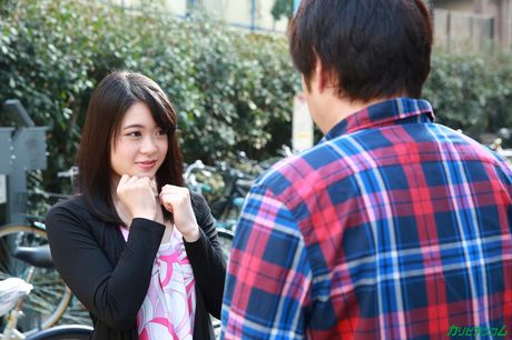 Asian girl Runa Mizuki gets her pussy licked and dicked by her boyfriend