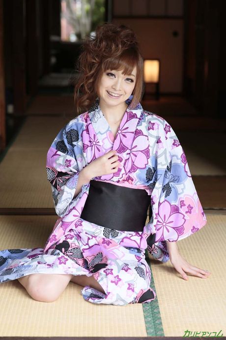 Asian girl Mikuru Shina displays her amazing juggs and gets a creampie after sex