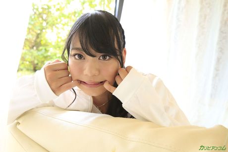 亞洲寶貝 Makoto Shiraishi 在性交後被內射