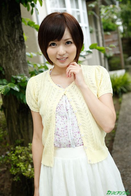 アジアの美しさ麻倉憂は、マンコを舐めた後、彼女のマンコに中出しされる