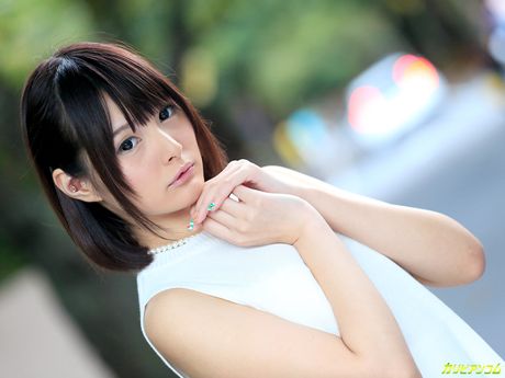 Asian teenager with natural small tits gets her pussy licked and dicked