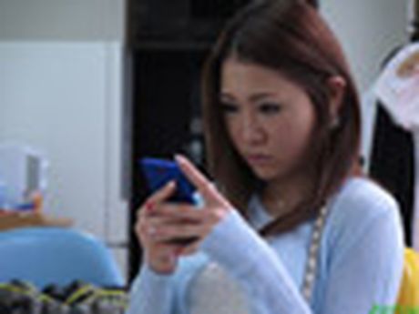 棕色眼睛的亞洲寶貝 Airi Mizusawa 的陰部和屁股被一根大雞巴操了