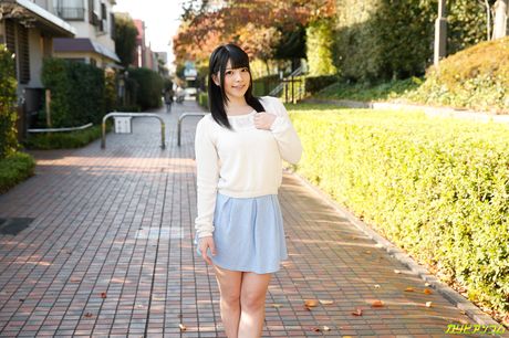 亞洲少女上原亞衣被舔陰並被操