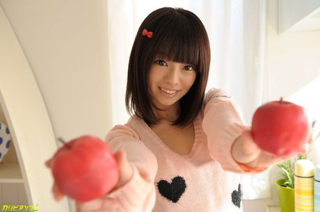 亞洲封面女郎 Akina Sakura 在一次激烈的性愛後被內射