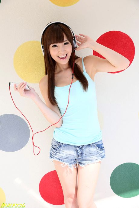 Asiatisk søde Runa Hanekawa får sin twat creampied efter et varmt fuck