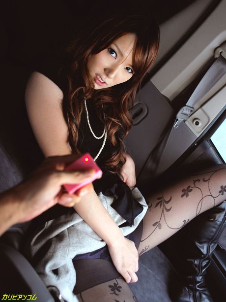 迷人的亞洲美女波多野結衣被大屌玩弄和操弄