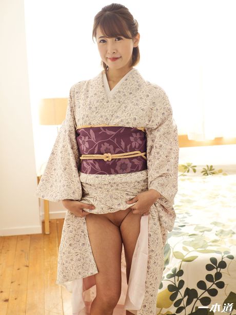 Asian MILF Haruka Sanada gets her twat filled with a dick in a solo