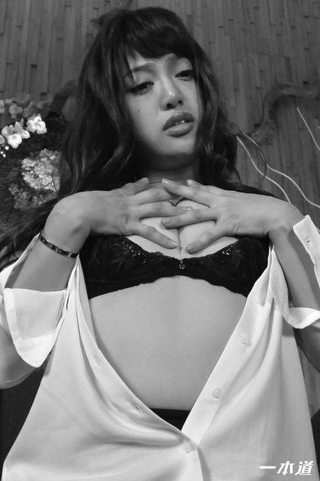 Asian model Mai Shirakawa flaunts her amazing juggs and gets fucked on a chair