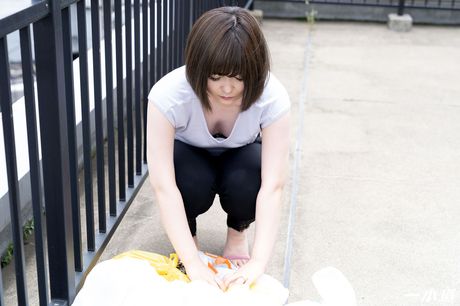 亞洲熟女海咲奈美清晨被雞雞塞滿陰道