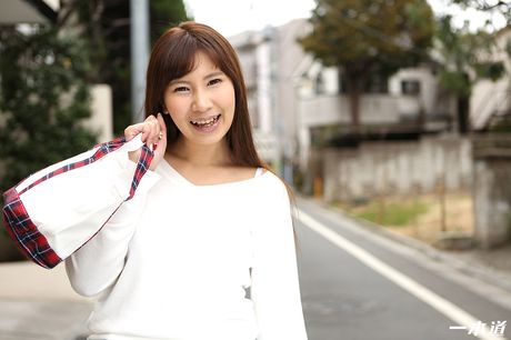 亞洲美女 Mari Tashiro 在一次火熱的性愛後被內射