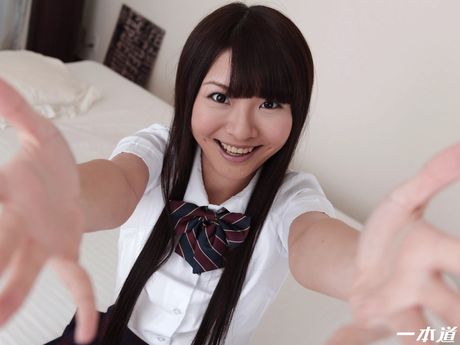 Asiatisk teenager Natsuki Hasegawa får sin fisse creampied efter en fisse slikning