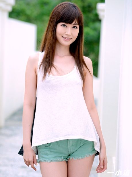 Asian girl Ayaka gets naked before a vaginal fuck on a patio