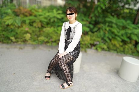 アジア人妻の山田萌が夫に中出しされる