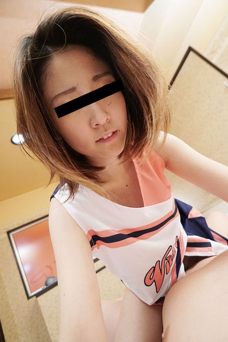 Asian cheerleader Yoko Kujo gets her twat filled with a big dick