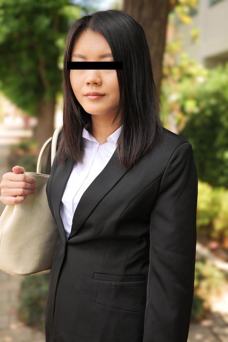 亞洲美女 Ayumi Kayama 被商人幹了