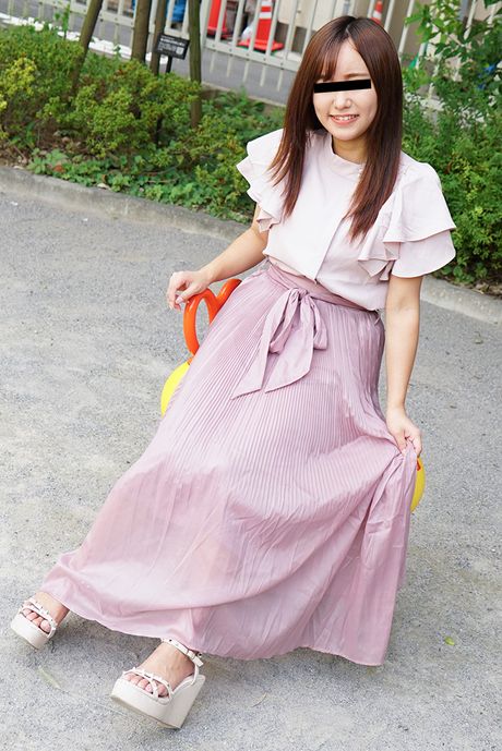 Asian girl Mayumi Hirako gets creampied during a threesome